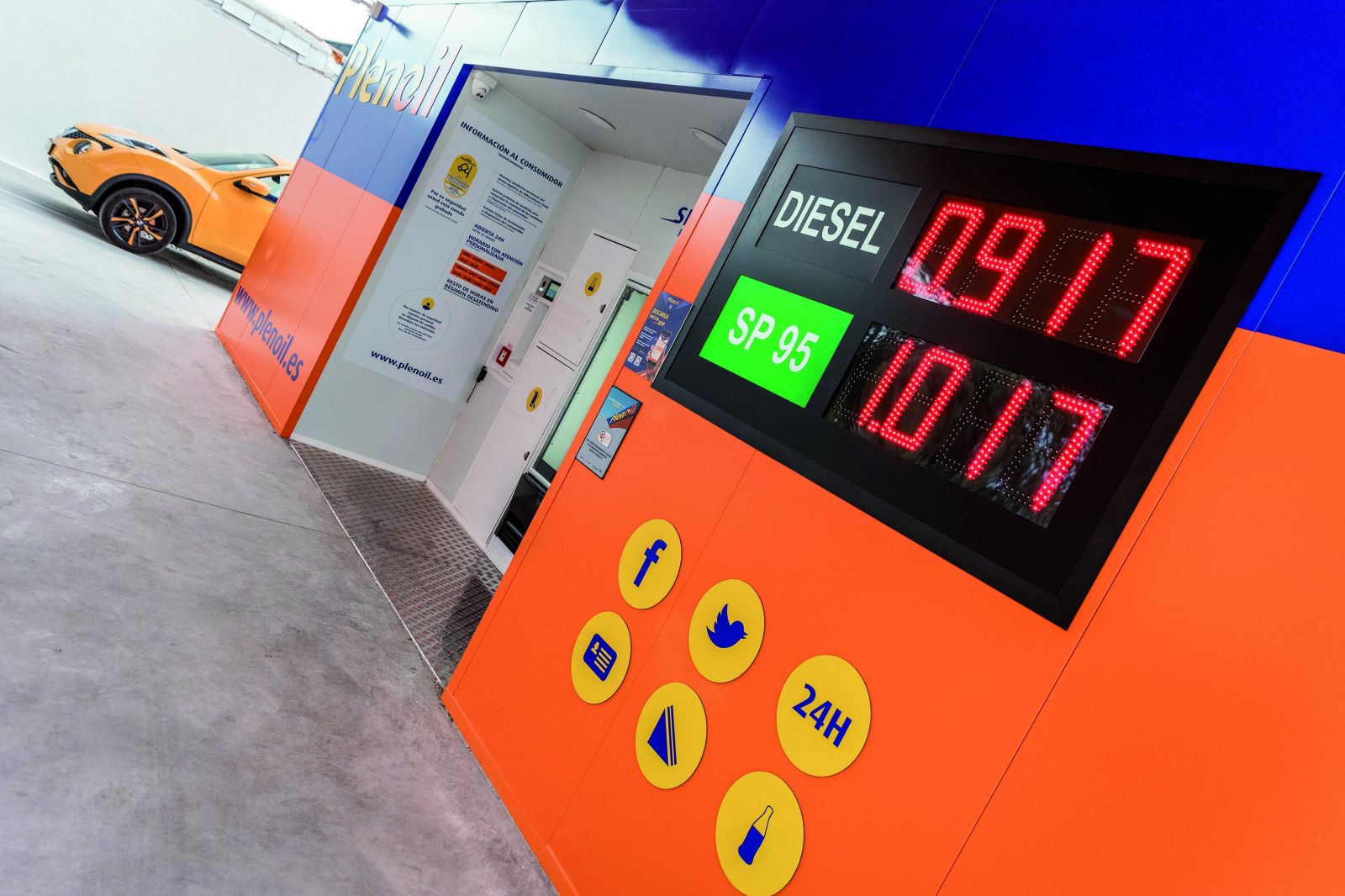 Plenoil inaugura su primera gasolinera en